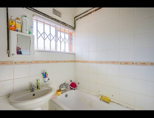 3 BEDROOM APARTMENT FOR SALE IN ASHLEY